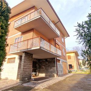 Porzione Villa In Vendita a Marano sul Panaro