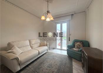 TRILOCALE IN PICCOLA PALAZZINA RISTRUTTURATA