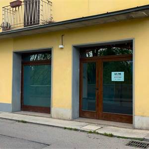 Negozio In Affitto a Vignola