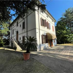 Villa Bifamiliare In Vendita a Vignola