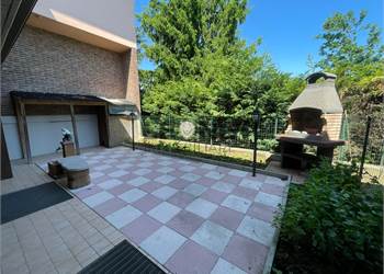 APPARTAMENTO PIANO TERRA CON GIARDINO