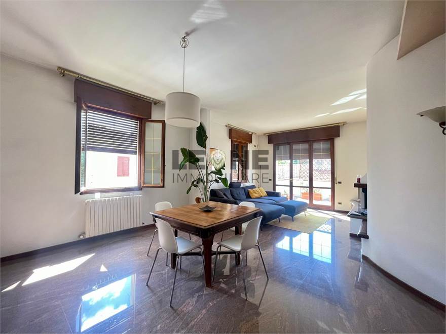 sala NON arredata 