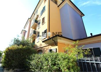 APPARTAMENTO CON GIARDINO PRIVATO 