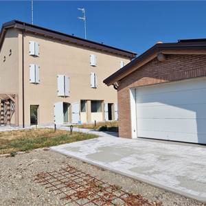 Porzione Villa In Vendita a Vignola