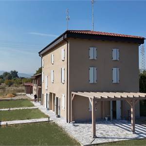 Porzione Villa In Vendita a Vignola