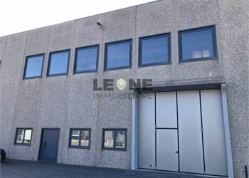 CAPANNONE A SCHIERA VIGNOLA 