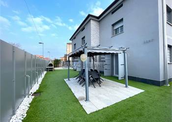 MODERNA VILLA MONOFAMILIARE 