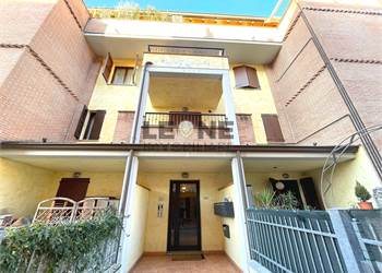 BILOCALE DI RECENTE COSTRUZIONE IN CENTRO A VIGNOLA 