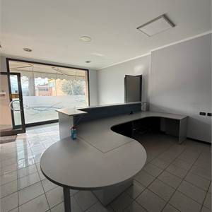 Ufficio In Affitto a Savignano sul Panaro