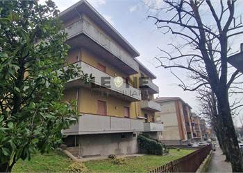 QUADRILOCALE IN ZONA TRANQUILLA