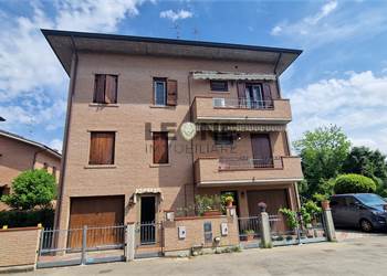 MAISONETTE IN ZONA CROCETTA , RISERVATA E TRANQUILLA
