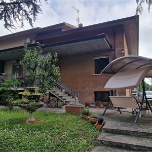 Villa In Vendita a Savignano sul Panaro