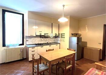 BILOCALE IN CENTRO STORICO A VIGNOLA 