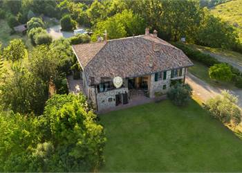 PRESTIGIOSO CASALE CON TERRENO PANORAMICO SUI COLLI BOLOGNESI